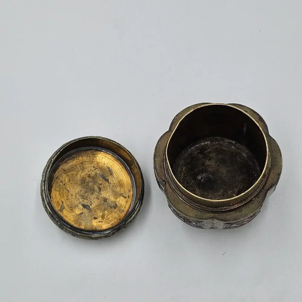 Vintage Chinese Lidded Enamel Brass Tea Caddy Snuff Jar Blue Red